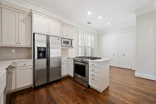 $5,950 | 1918 Greenwich Terrace Drive, Houston, TX 77019