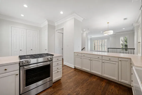 $5,950 | 1918 Greenwich Terrace Drive, Houston, TX 77019