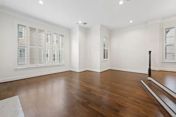 $5,950 | 1918 Greenwich Terrace Drive, Houston, TX 77019