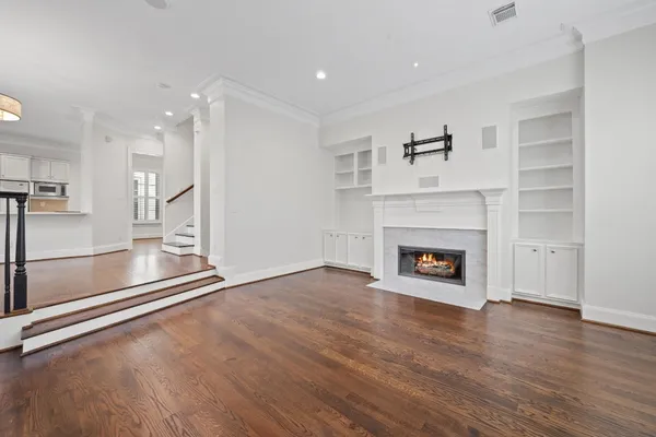 $5,950 | 1918 Greenwich Terrace Drive, Houston, TX 77019