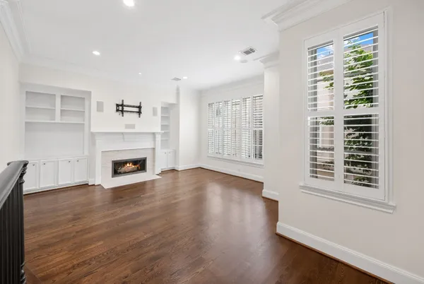 $5,950 | 1918 Greenwich Terrace Drive, Houston, TX 77019