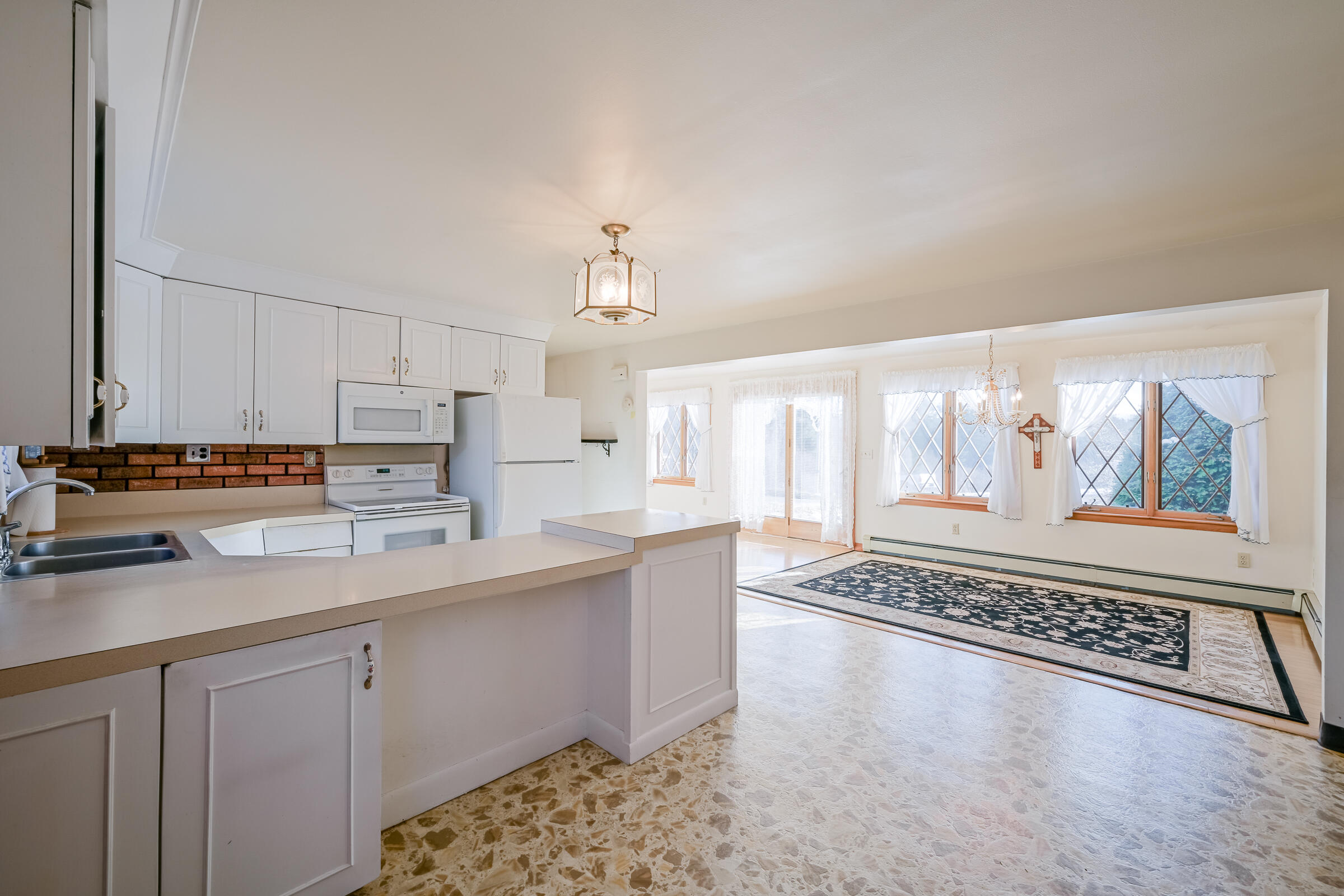 208 Nelson Road Augusta, ME 04330 - Photo 8 of 38 109798gr-121