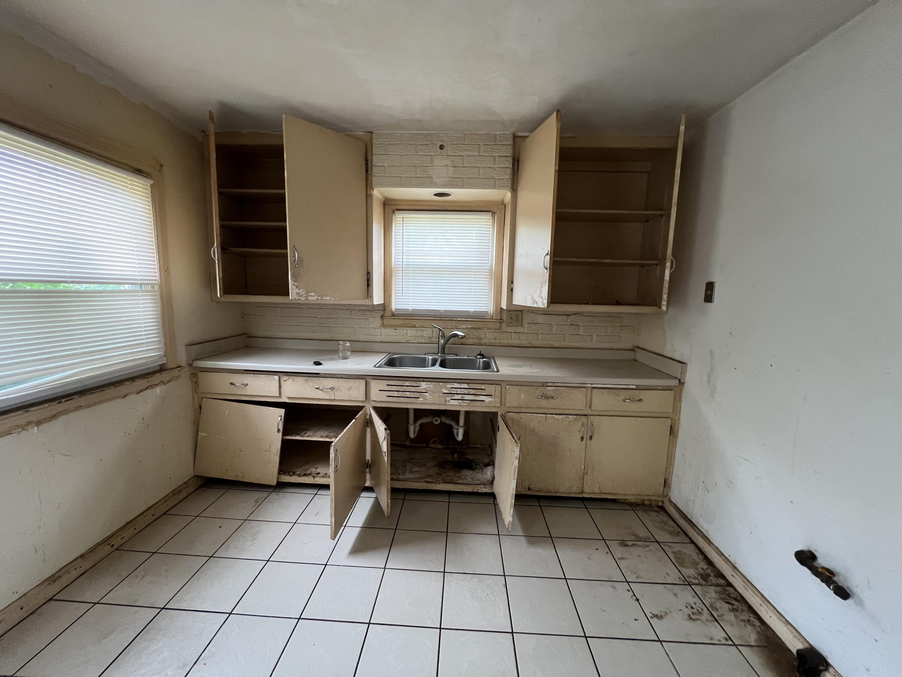 4147 North 39th Street Milwaukee, WI 53216 - Photo 13 of 32 walkthrough-photo-12