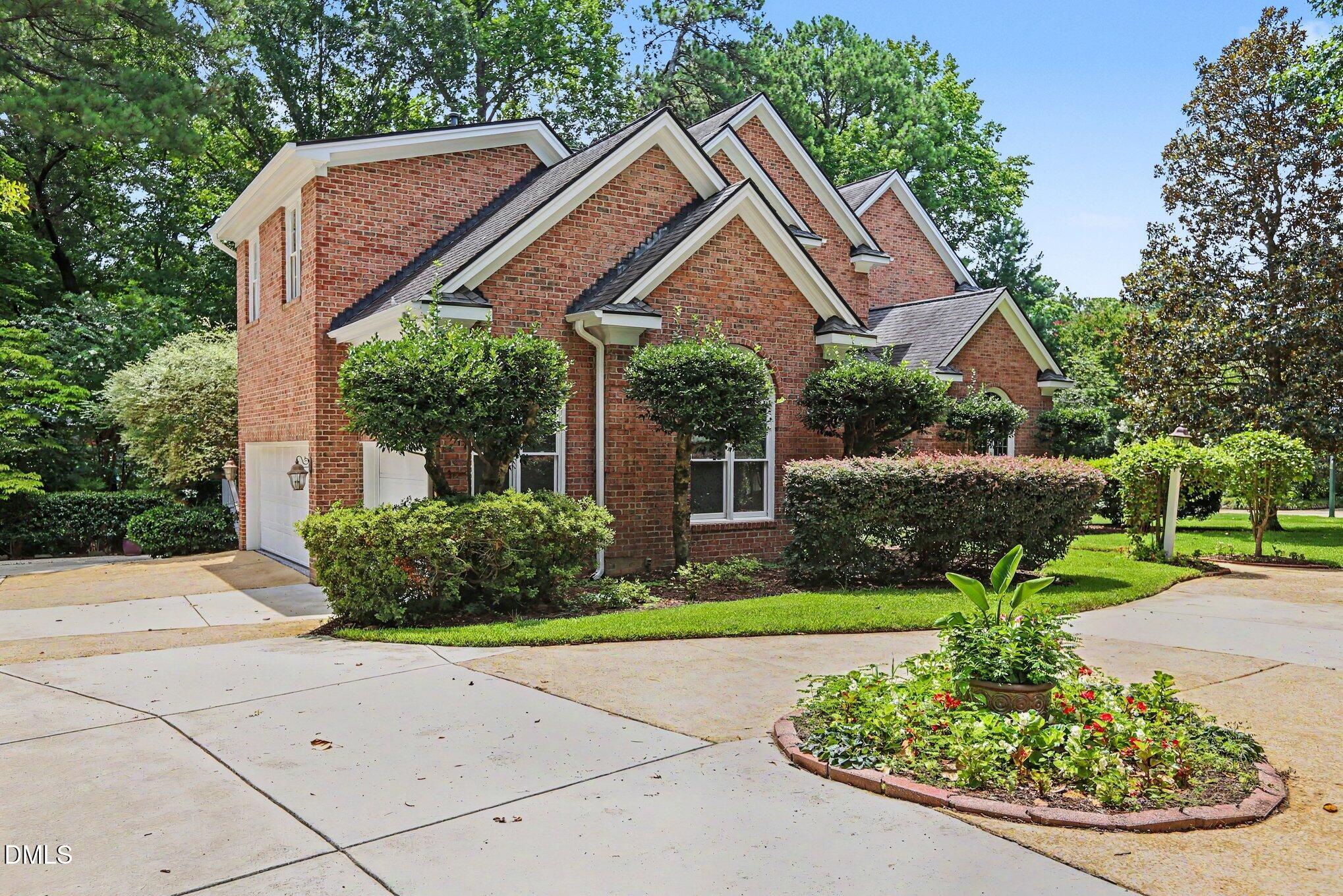115 Raphael Drive Cary, NC 27511 - Photo 3 of 47 008_file_9685