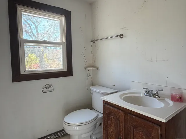 $229,900 | 25 Chappell Street, Chaplin, CT 06235