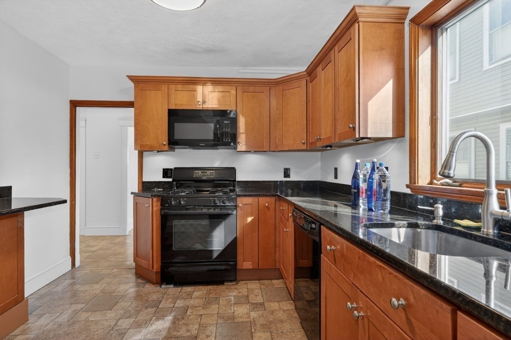 68-70 Hamlet Street Arlington, MA 02474 - Photo 19 of 27