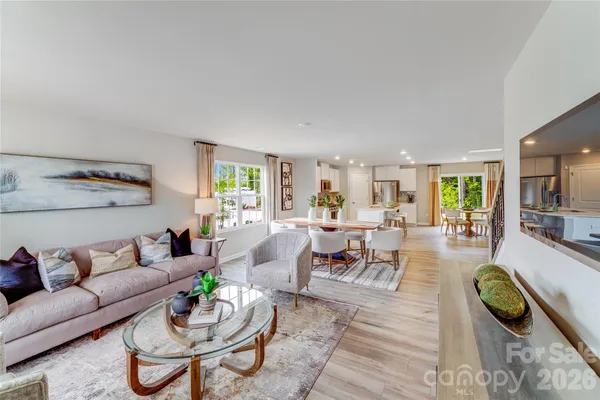 $365,000 | 711 Mile Crk Road, Edgemoor, SC 29712