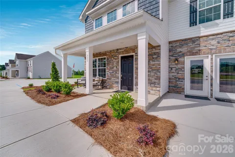 $365,000 | 711 Mile Crk Road, Edgemoor, SC 29712