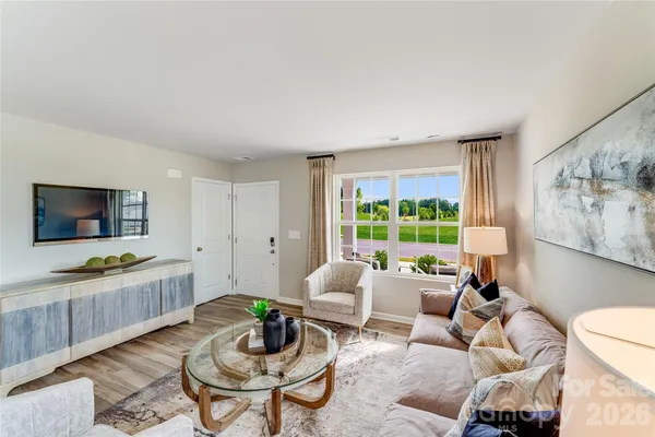 $365,000 | 711 Mile Crk Road, Edgemoor, SC 29712