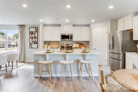 $365,000 | 711 Mile Crk Road, Edgemoor, SC 29712