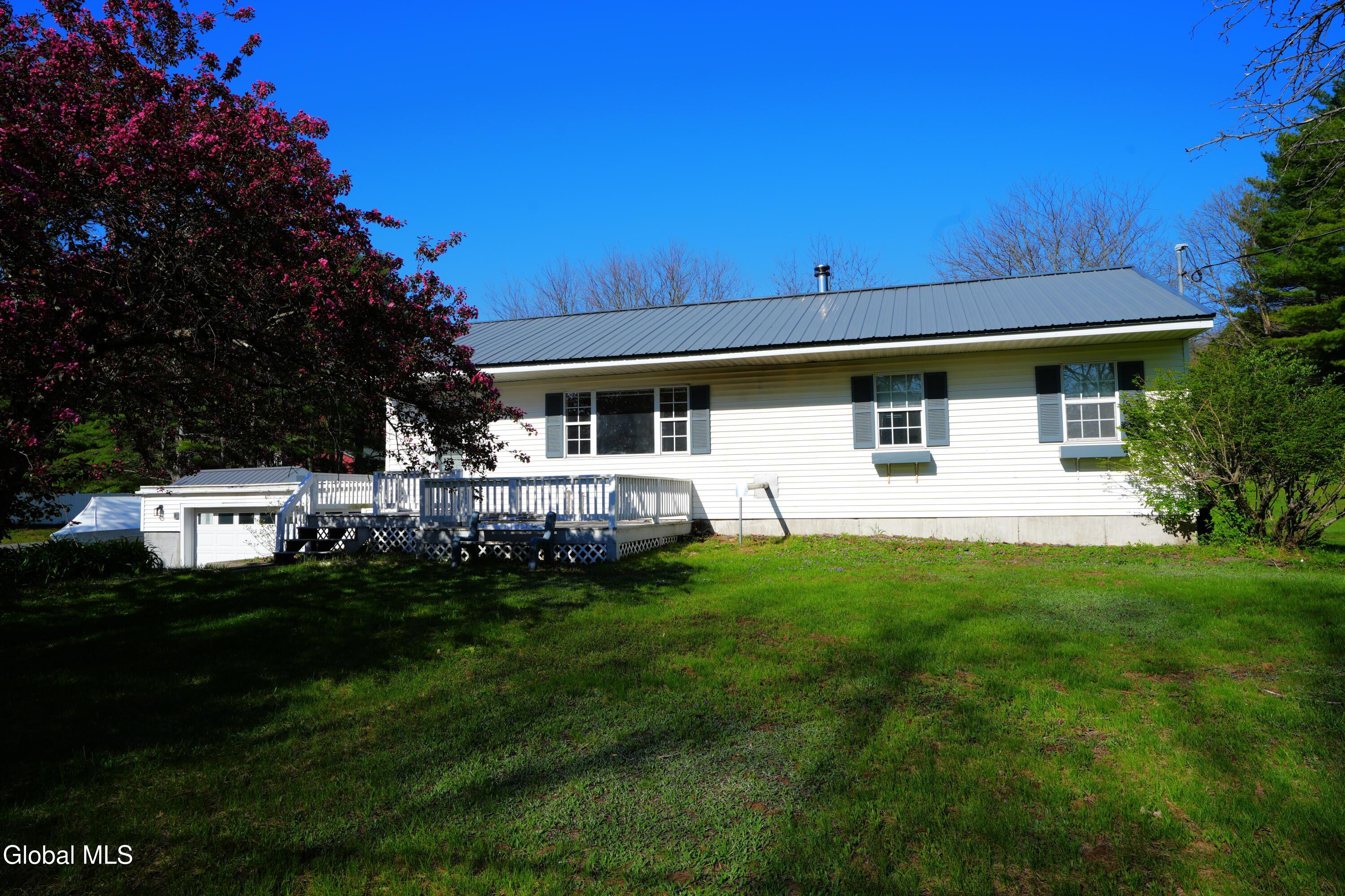 301 Bemis Road Gloversville, NY 12078 - Photo 1 of 26 Front