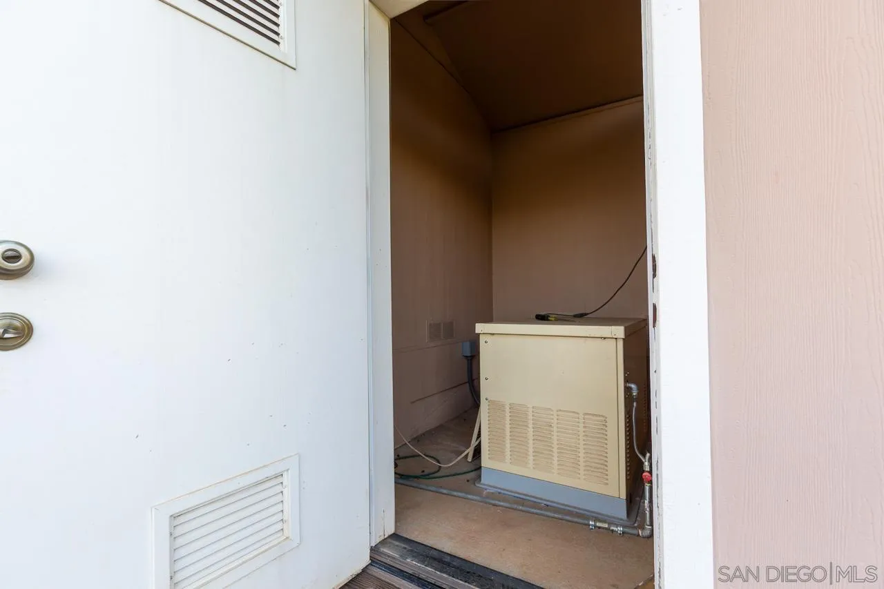 8048 High Hill Road Julian, CA 92036 - Photo 20 of 30 a view of room