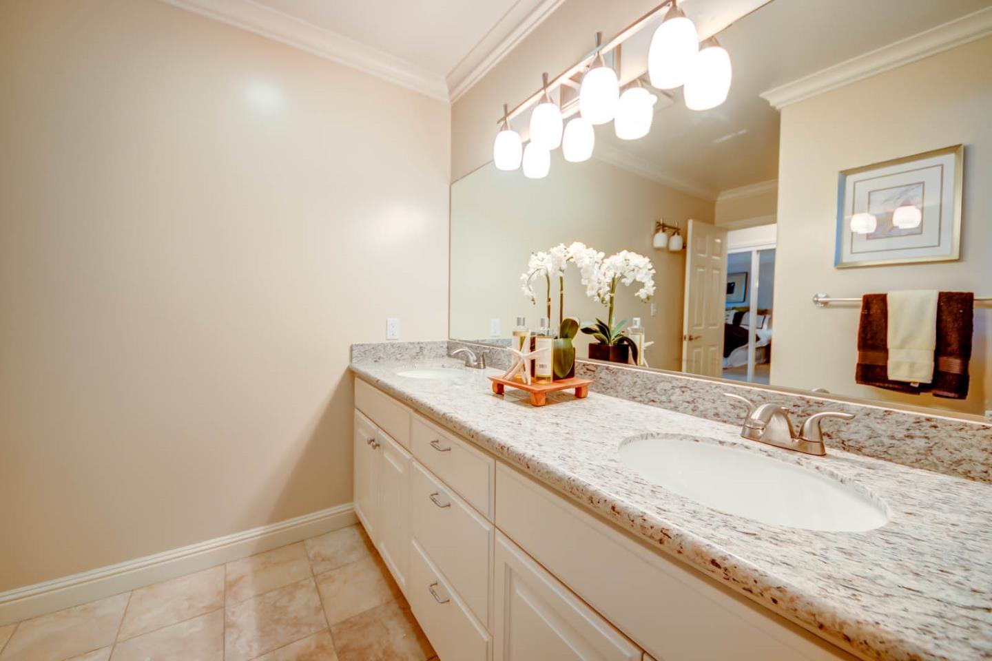 7497 Bollinger Road Cupertino, CA 95014 - Photo 17 of 26 Gallery Image 17