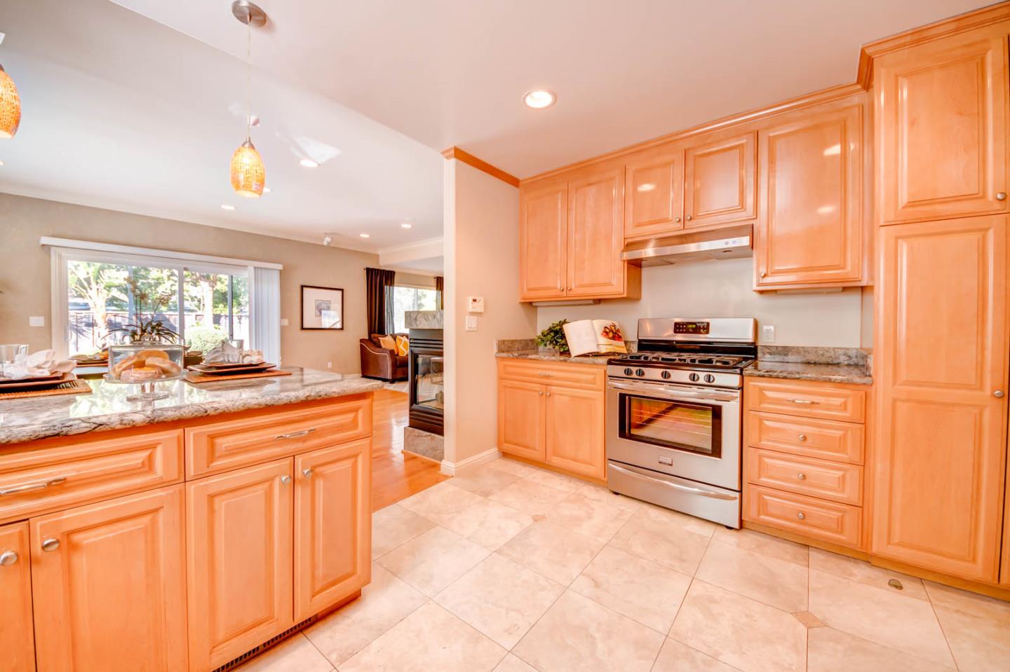 7497 Bollinger Road Cupertino, CA 95014 - Photo 8 of 26 Gallery Image 8