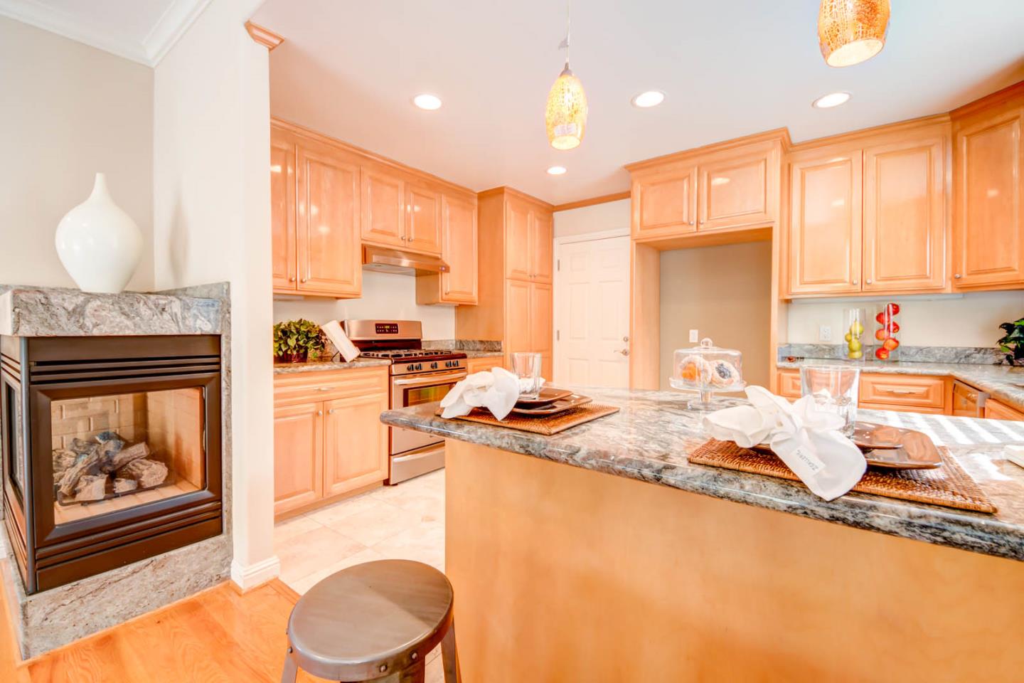 7497 Bollinger Road Cupertino, CA 95014 - Photo 9 of 26 Gallery Image 9
