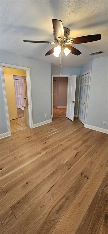 137 Oakview Gainesville, TX 76240 - Photo 22 of 37 Bedroom Two Leading To Jack-N-Jill Bath.