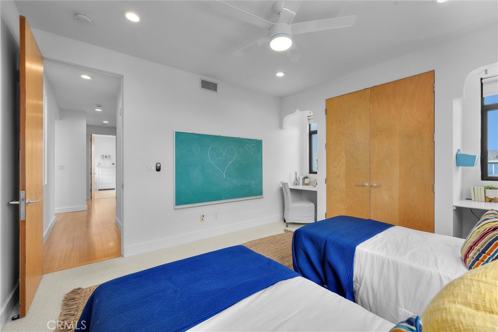 1635 19th Street Manhattan Beach, CA 90266 - Photo 37 of 51