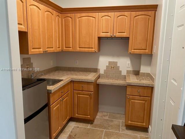 6902 Southwest 83rd Place Miami, FL 33143 - Photo 6 of 11