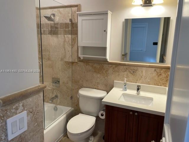 6902 Southwest 83rd Place Miami, FL 33143 - Photo 8 of 11