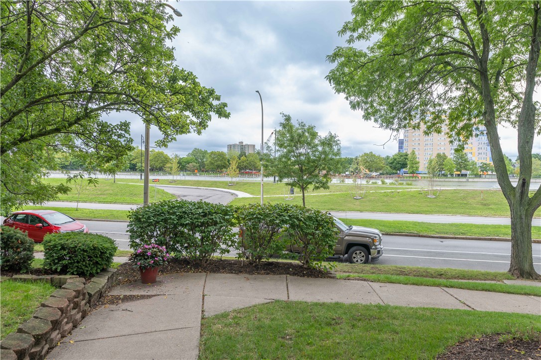 132 Cornhill Place Rochester, NY 14608 - Photo 2 of 22