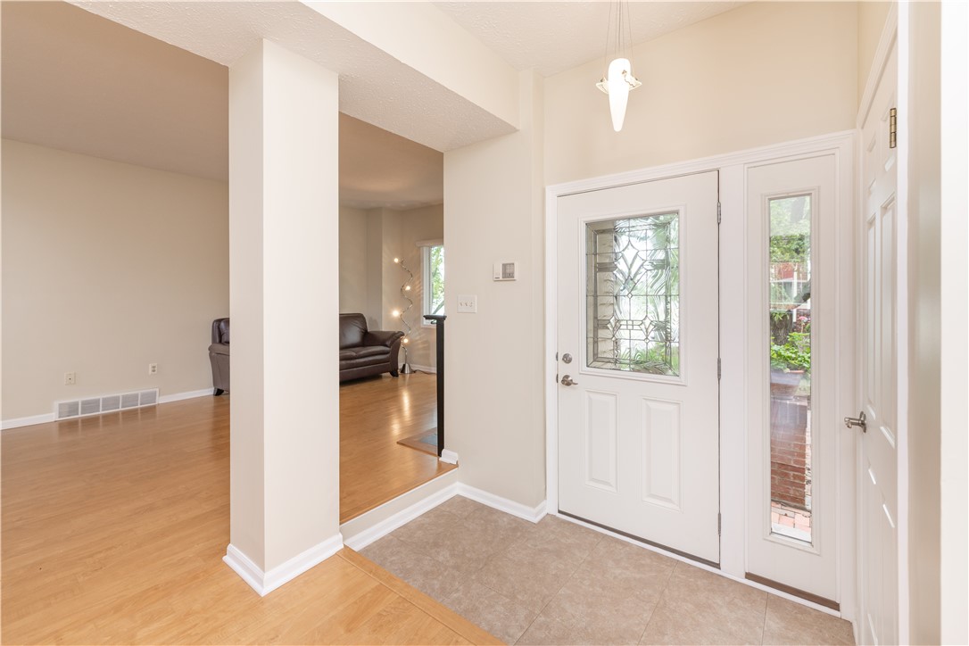 132 Cornhill Place Rochester, NY 14608 - Photo 3 of 22