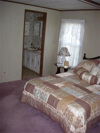 13 Castle Road Attleboro, MA 02703 - Photo 11 of 24 Gallery Image 11
