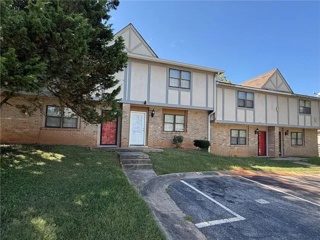 $123,000 | 1150 Rankin Street, Unit 2P, Stone Mountain, GA 30083