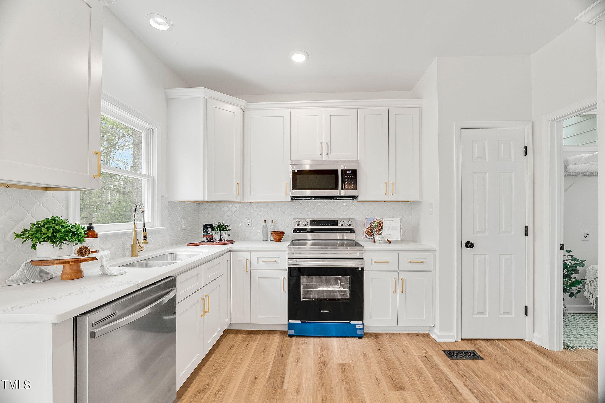 5628 Barham Court Raleigh, NC 27613 - Photo 25 of 52 P1167787
