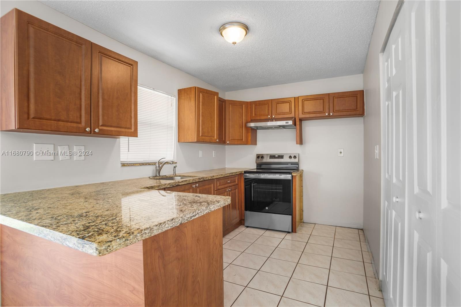 20817 Southwest 125th Court Road Miami, FL 33177 - Photo 9 of 14