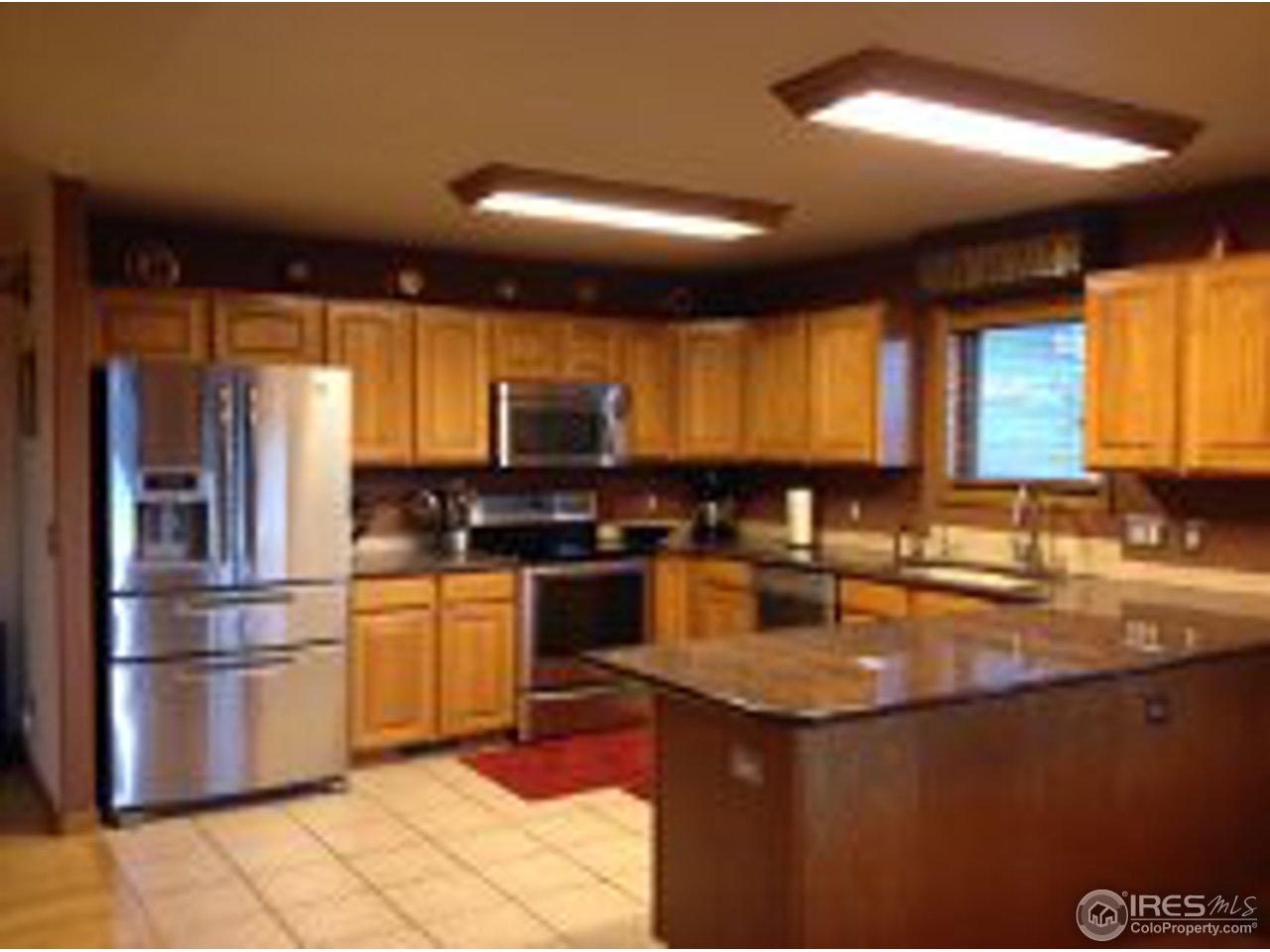 986 Kiowa Road Lyons, CO 80540 - Photo 4 of 6 Induction Range/ ConvectionOven