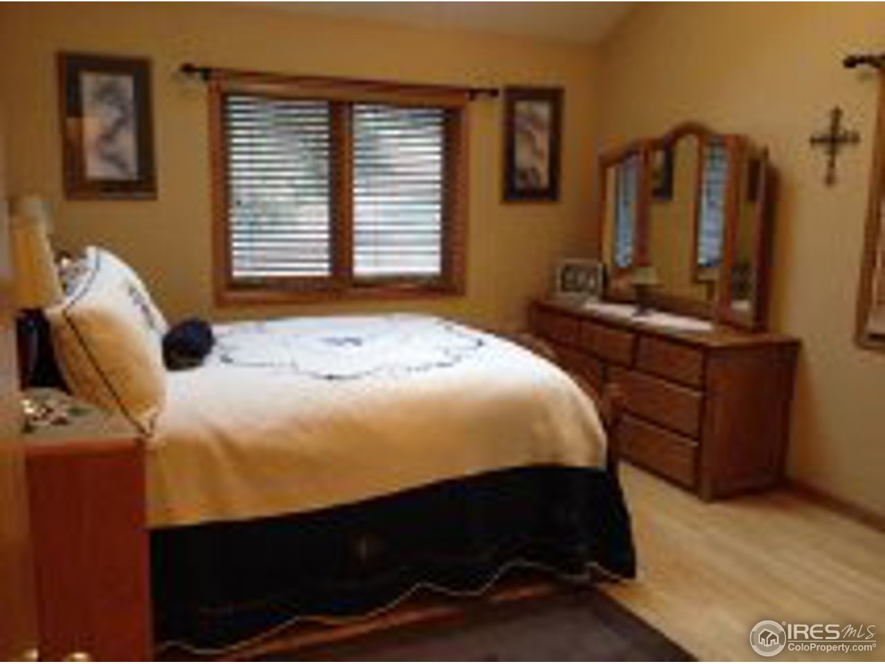 986 Kiowa Road Lyons, CO 80540 - Photo 5 of 6 Master Bedroom