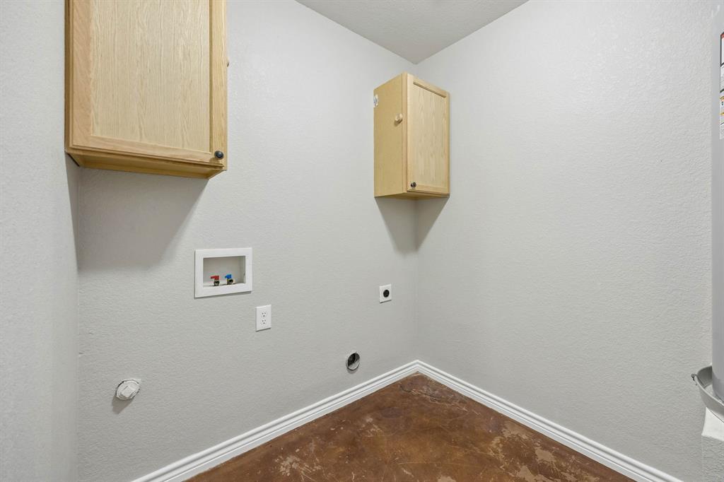 1382 Rogers Road Newark, TX 76071 - Photo 24 of 31 Gallery Image 24