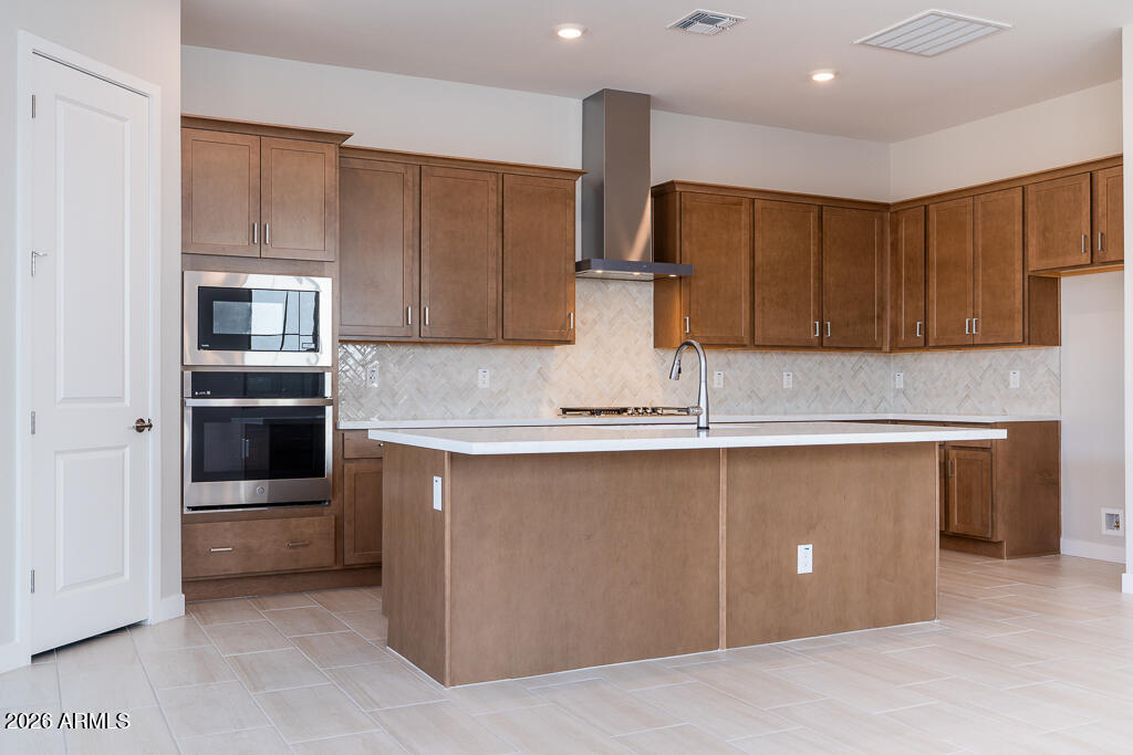 5879 South Red Rock Street Gilbert, AZ 85298 - Photo 2 of 18 Tri Pointe Waterston Central 65 - Kitche