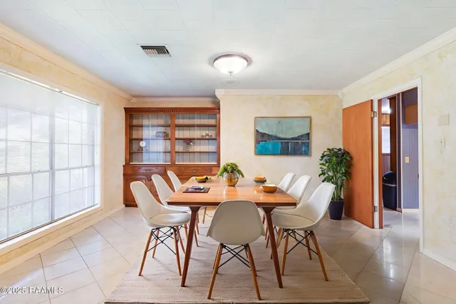 $248,000 | 114 West Tampico Street, New Iberia, LA 70563