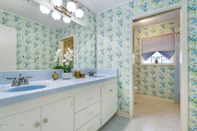 $248,000 | 114 West Tampico Street, New Iberia, LA 70563