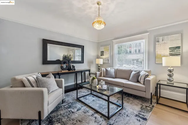 $799,000 | 183 11th Street, Oakland, CA 94607