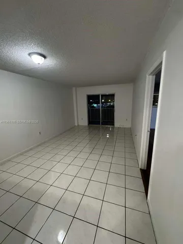 $1,600 | 16465 Northeast 22nd Avenue, Unit 618, North Miami Beach, FL 33160