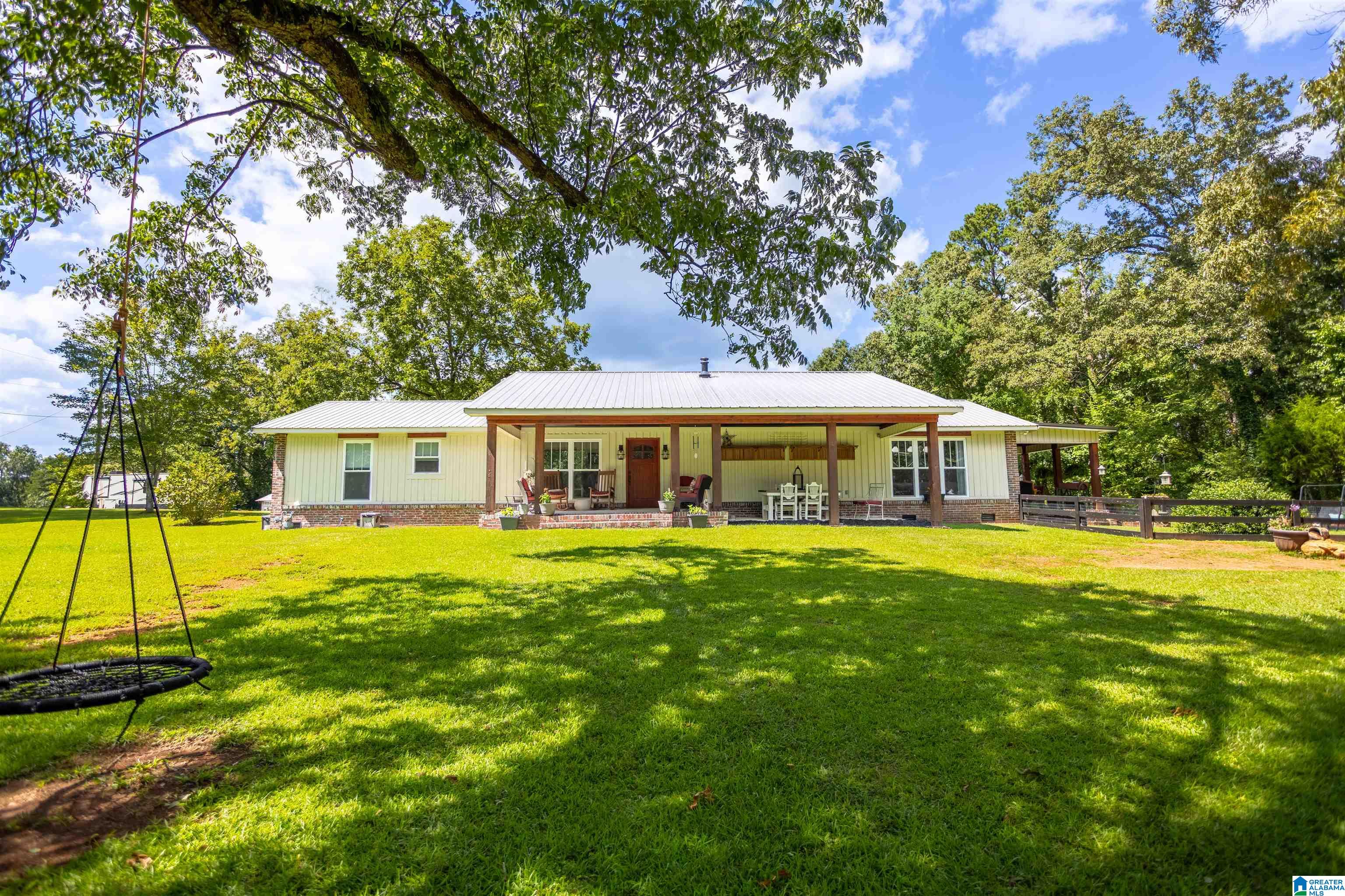 190 Shadow Trace Anniston, AL 36201 - Photo 1 of 33
