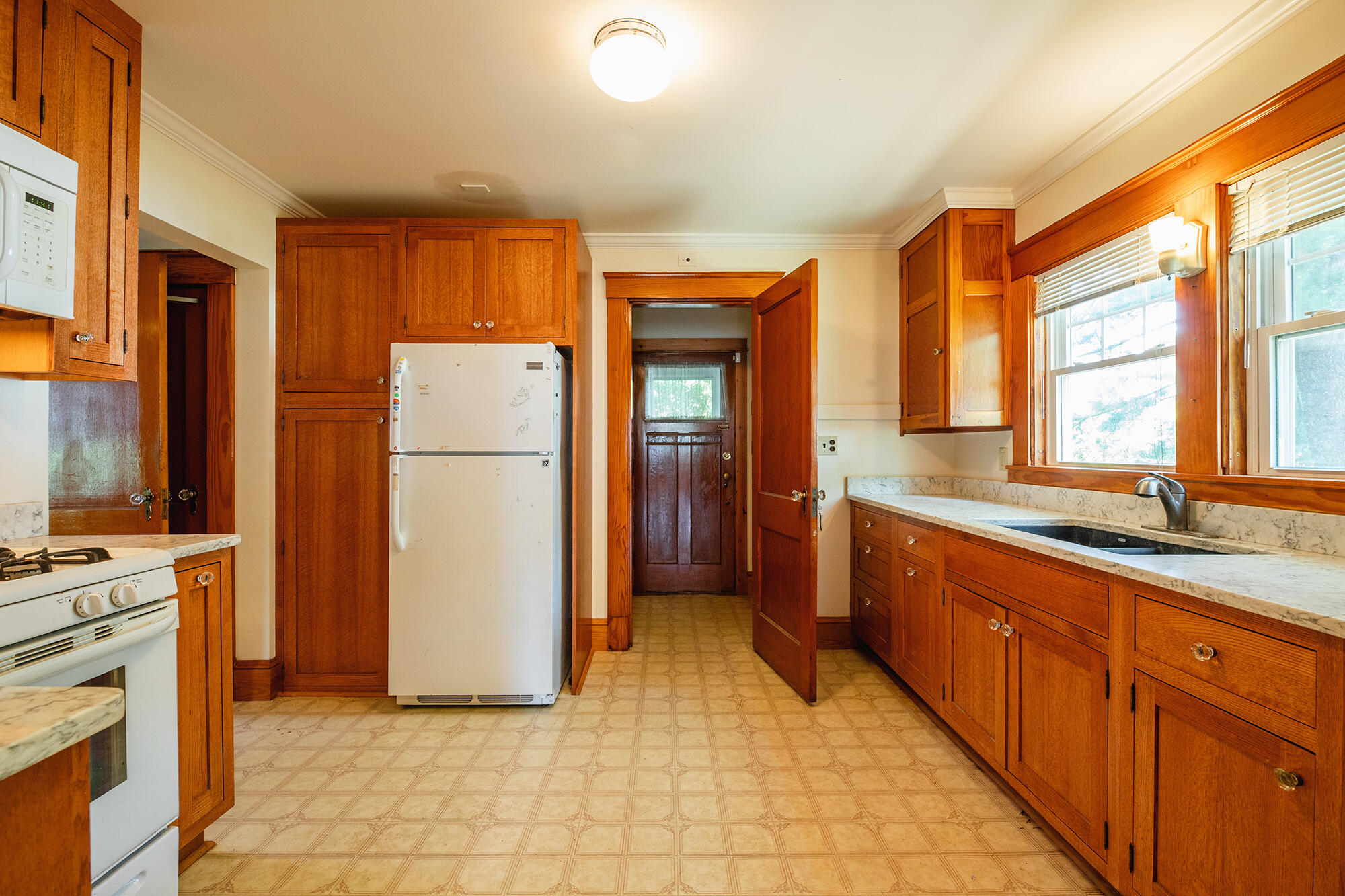 35 Chestnut Street Rockland, ME 04841 - Photo 15 of 44 Kitchen