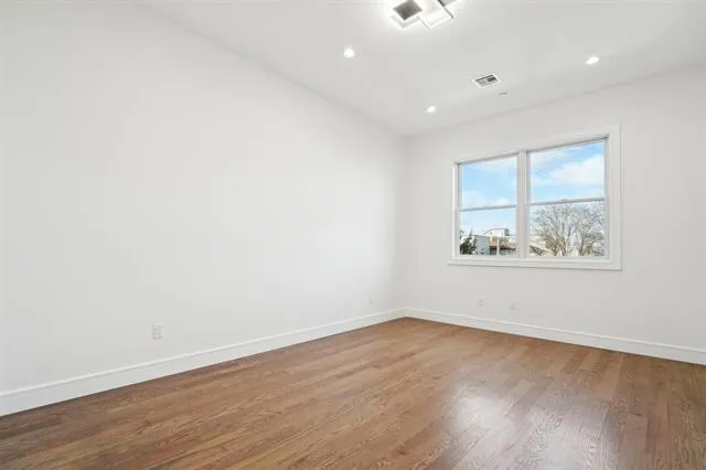 $3,950 | 435 Central Avenue, Unit 2, Jersey City, NJ 07307