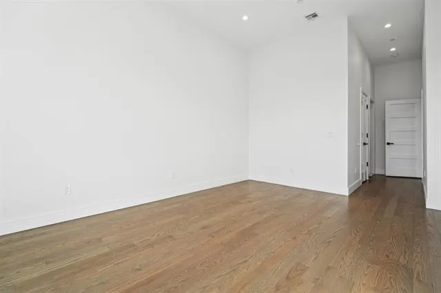 $3,950 | 435 Central Avenue, Unit 2, Jersey City, NJ 07307