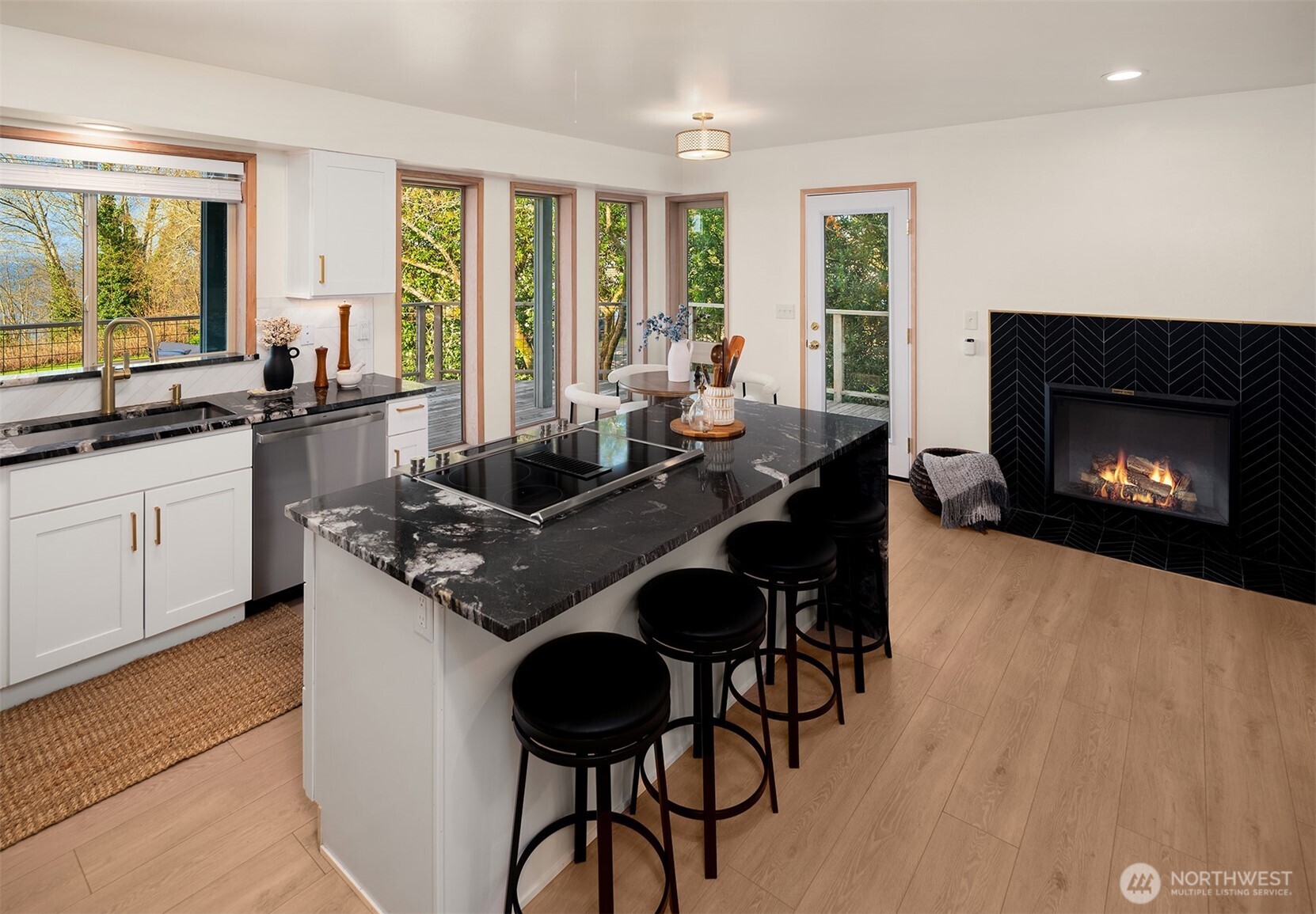 7010 Southwest Maury Park Road Vashon, WA 98070 - Photo 12 of 40