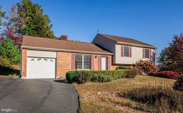$3,500 | 1803 East Beech Road, Sterling, VA 20164