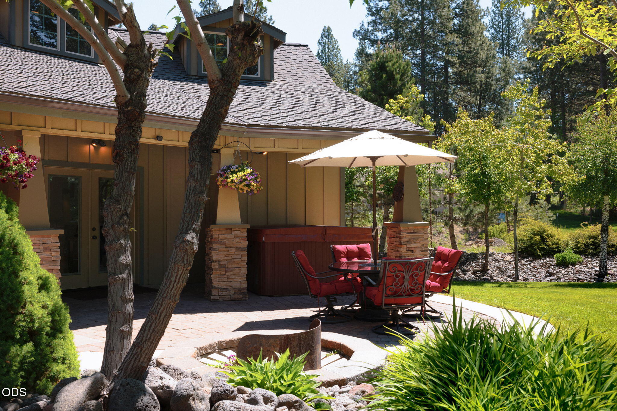 16969 Spring River Road Bend, OR 97707 - Photo 14 of 53