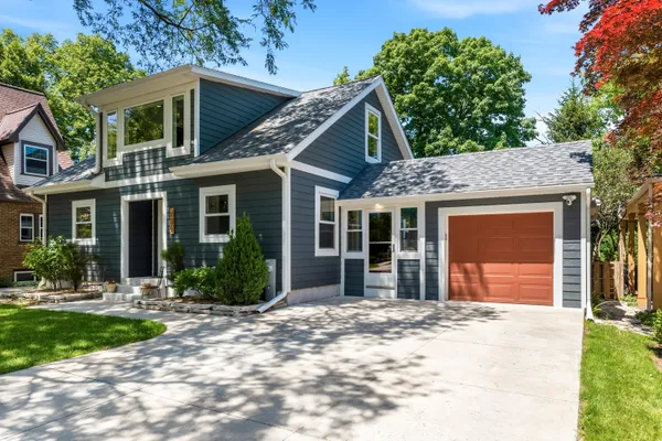 $649,900 | 736 West Rock Place, Glendale, WI 53209