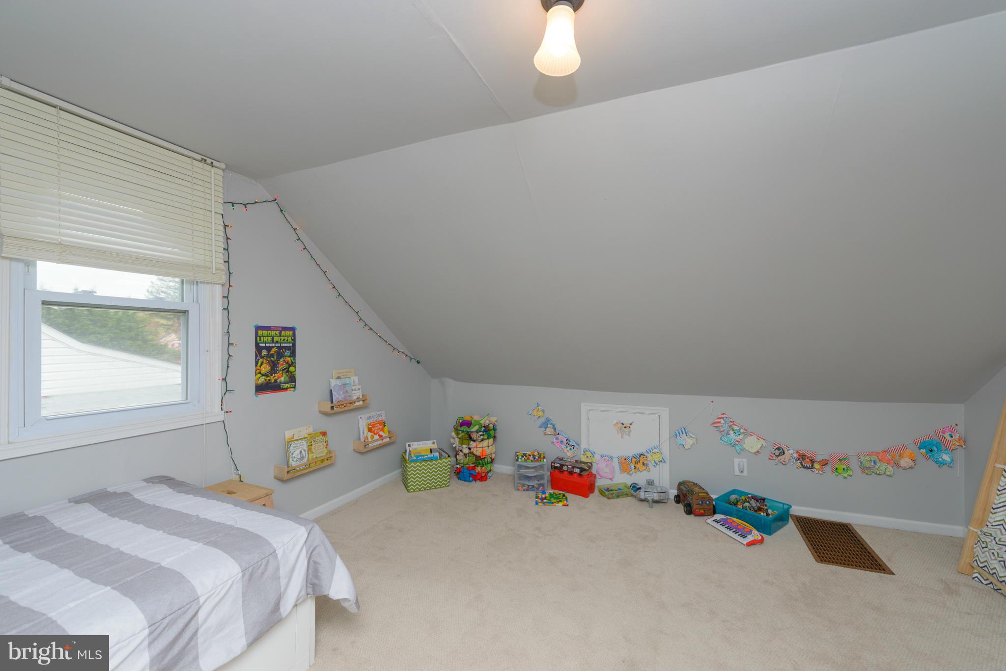 1213 Overbrook Road Baltimore, MD 21239 - Photo 20 of 25 Bedroom