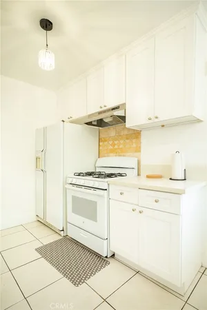 $4,750 | 45 North Meridith Avenue, Pasadena, CA 91106