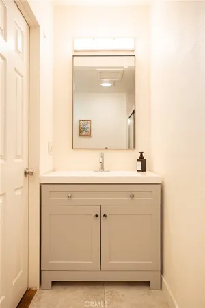 $4,750 | 45 North Meridith Avenue, Pasadena, CA 91106