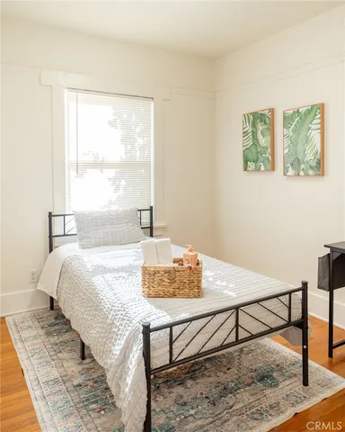 $5,100 | 45 North Meridith Avenue, Pasadena, CA 91106