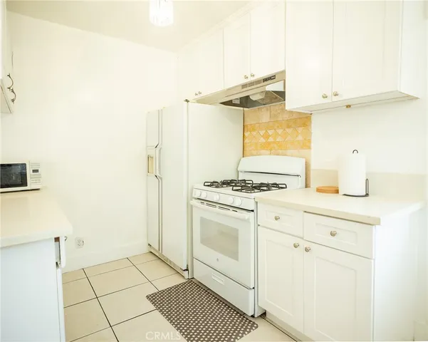 $5,100 | 45 North Meridith Avenue, Pasadena, CA 91106